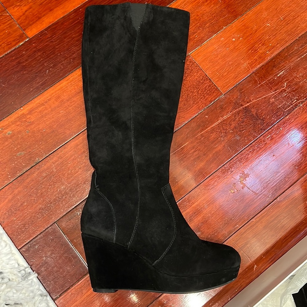 Steve Madden black suede wedge boot